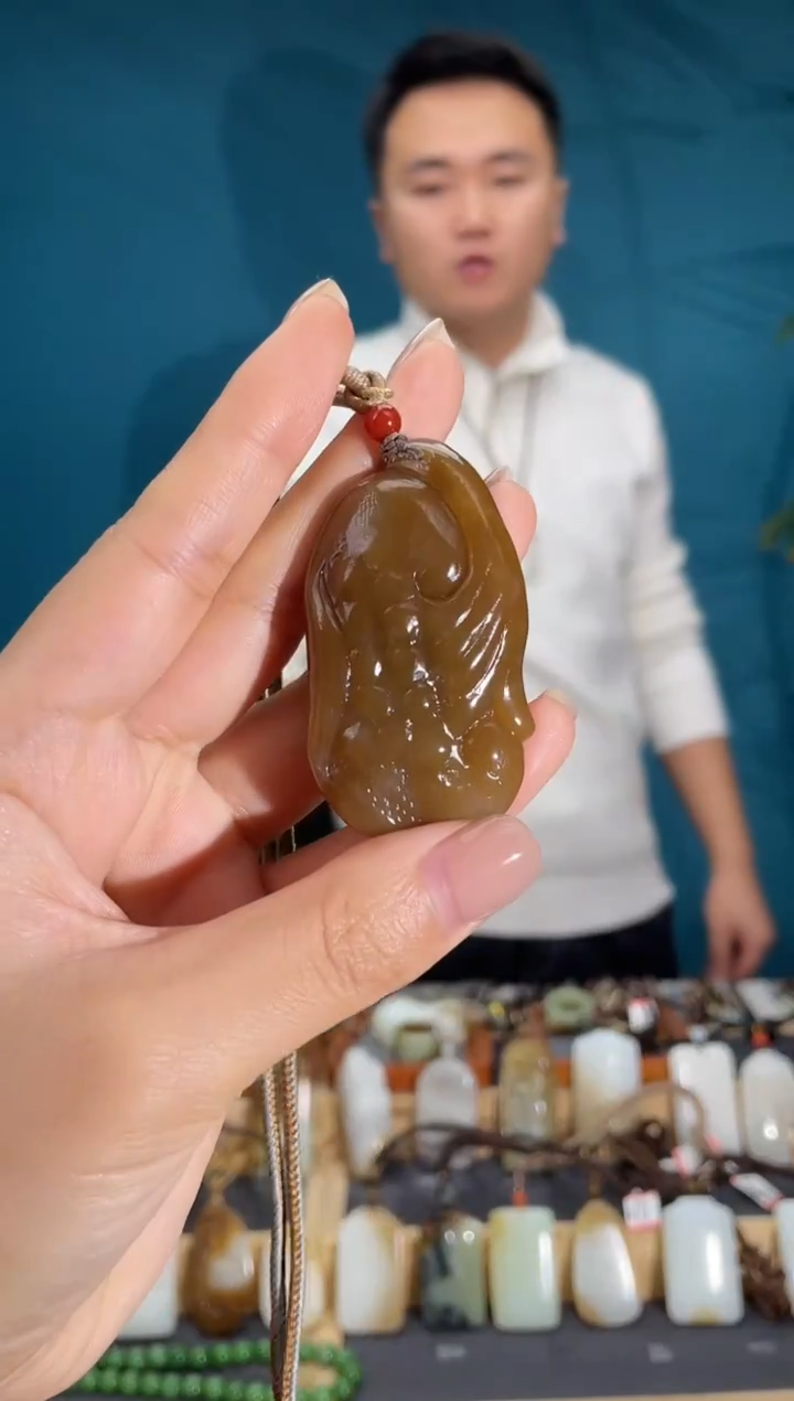 颈饰未镶嵌和田玉1