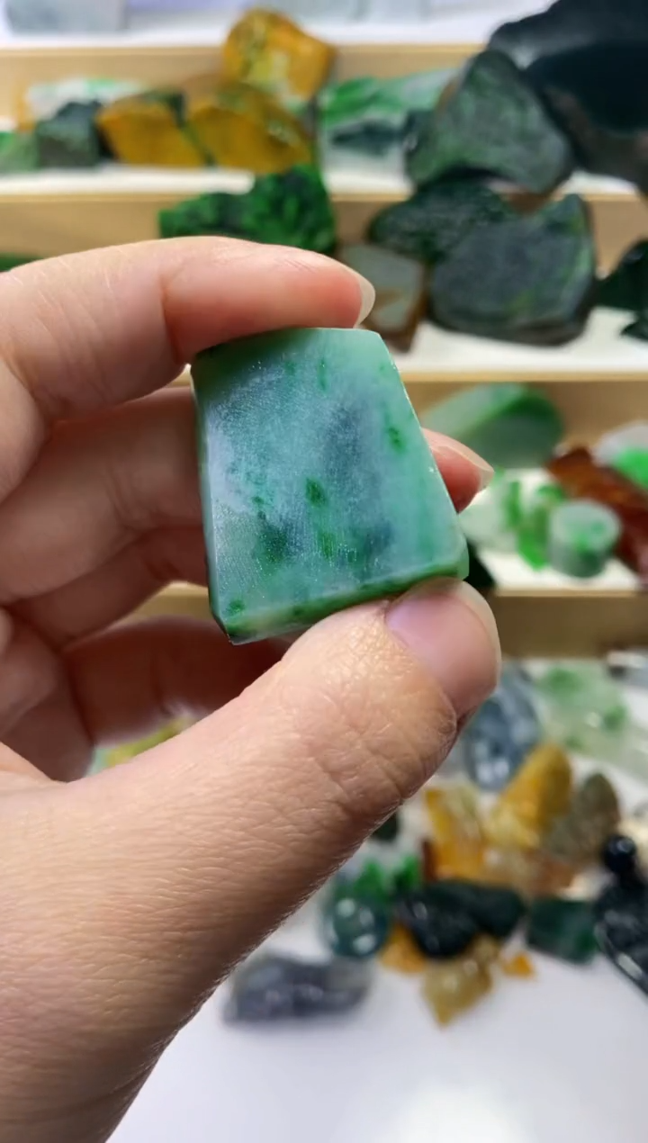 颈饰未镶嵌翡翠?***?217天然翡翠