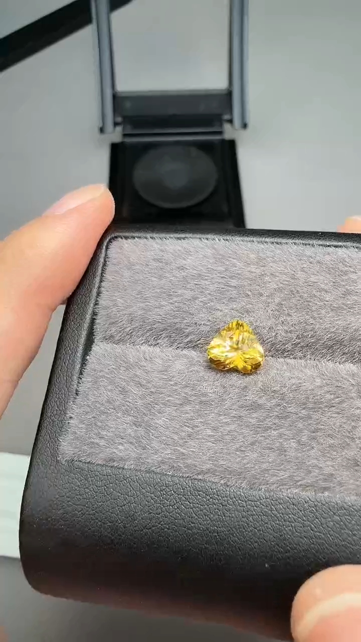 【闪购商品】绿柱石裸石未镶嵌黄海蓝1.7ct-A576-1p