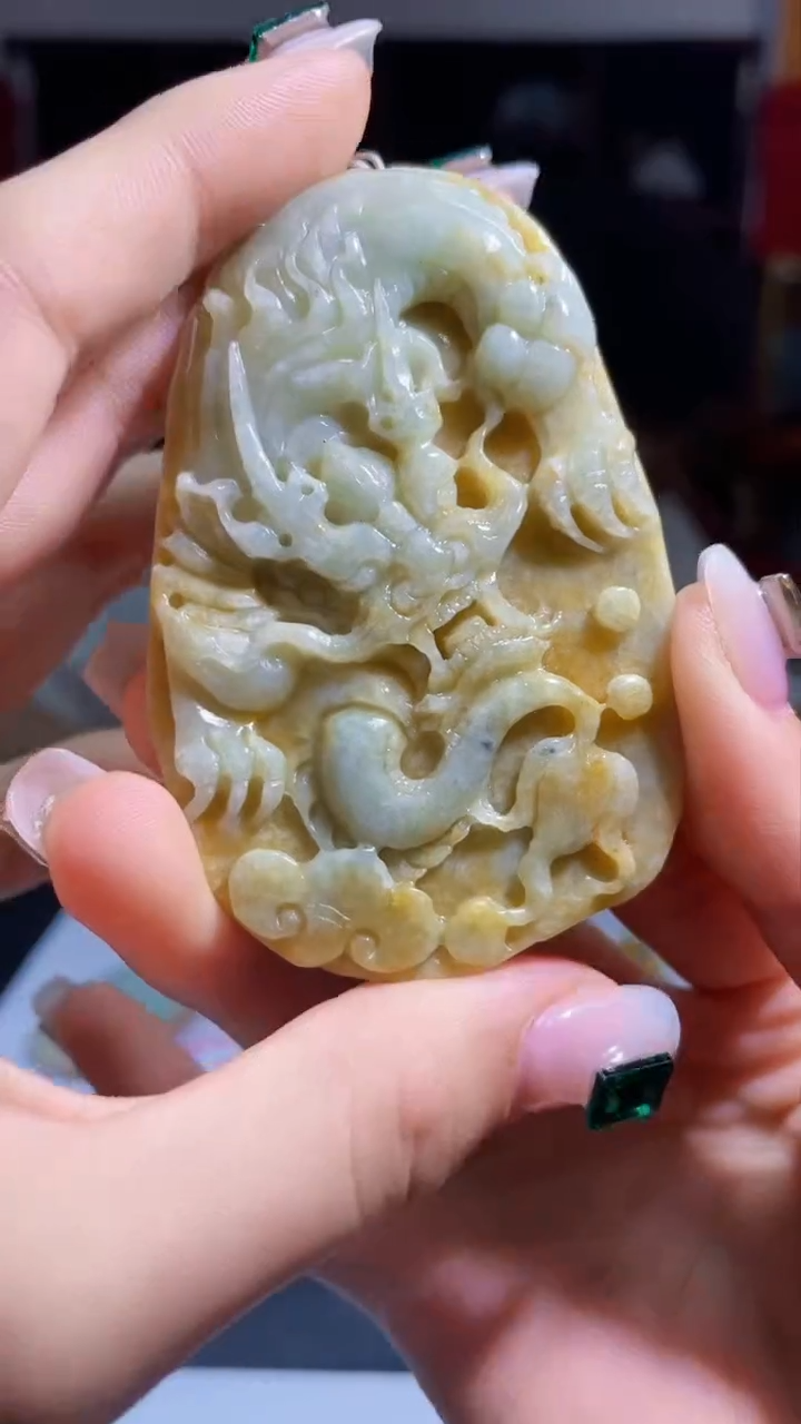 【闪购商品】翡翠吊坠(不含链)未镶嵌E111