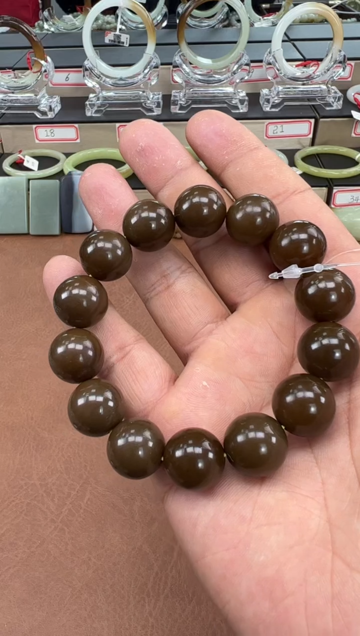 未镶嵌手串和田玉且末料金山糖卡16手串