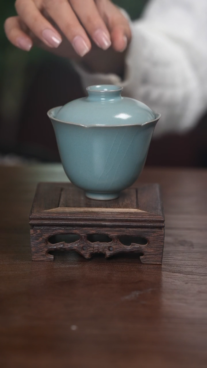 【闪购商品】清凉寺原产地仿古釉手工汝瓷花口盖碗