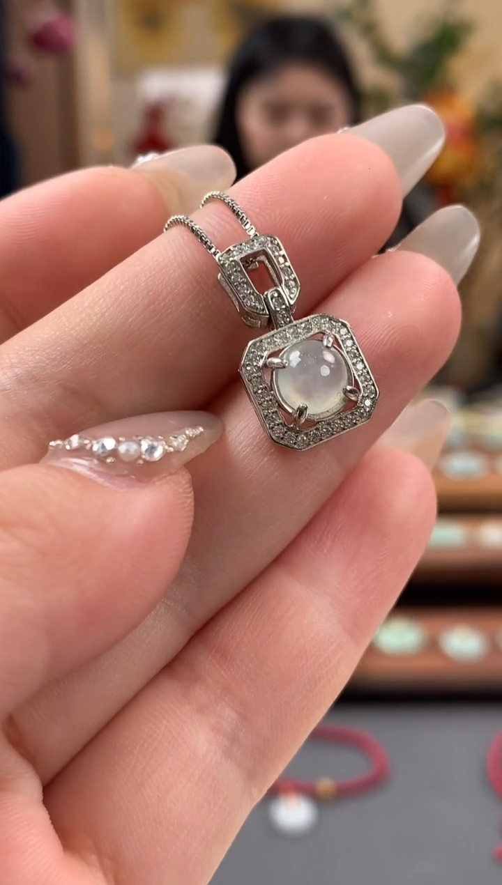 【闪购商品】翡翠吊坠(不含链)未镶嵌吊坠