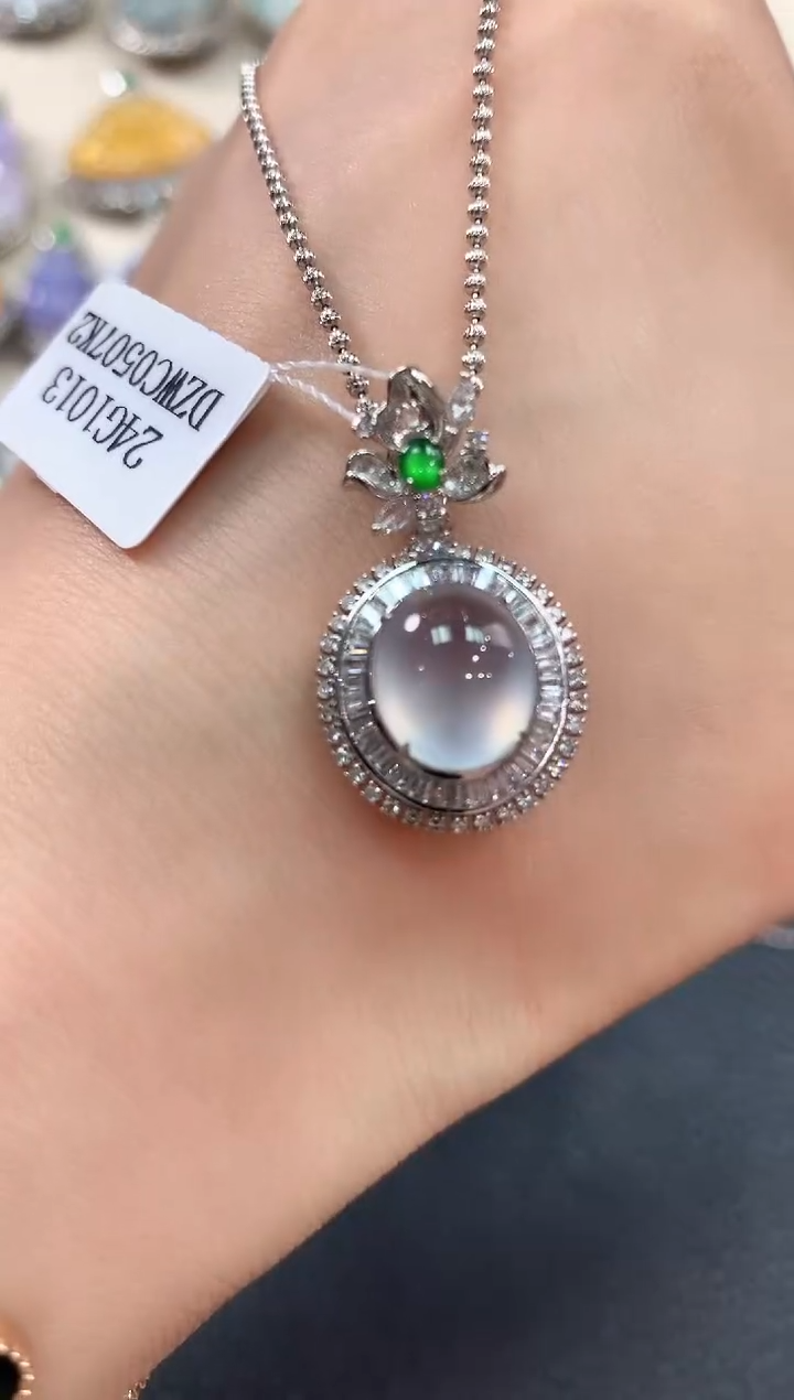 【闪购商品】翡翠吊坠(不含链)18K金镶嵌n14    