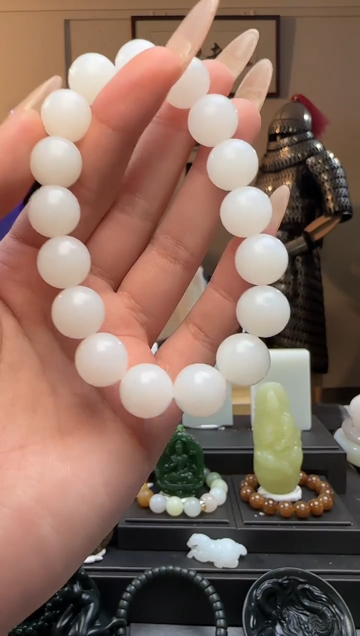 【闪购商品】和田玉圆珠未镶嵌手串