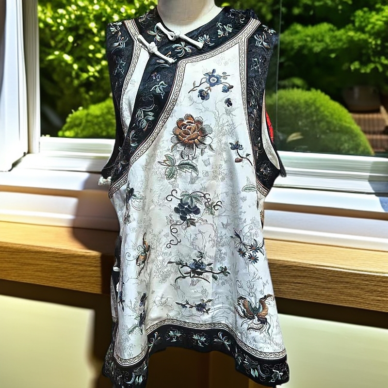 赵掌柜—刺绣格格马甲Y-9388