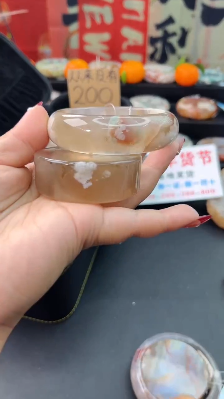 【闪购商品】石英质玉手镯未镶嵌赠送镯心（57圈口）