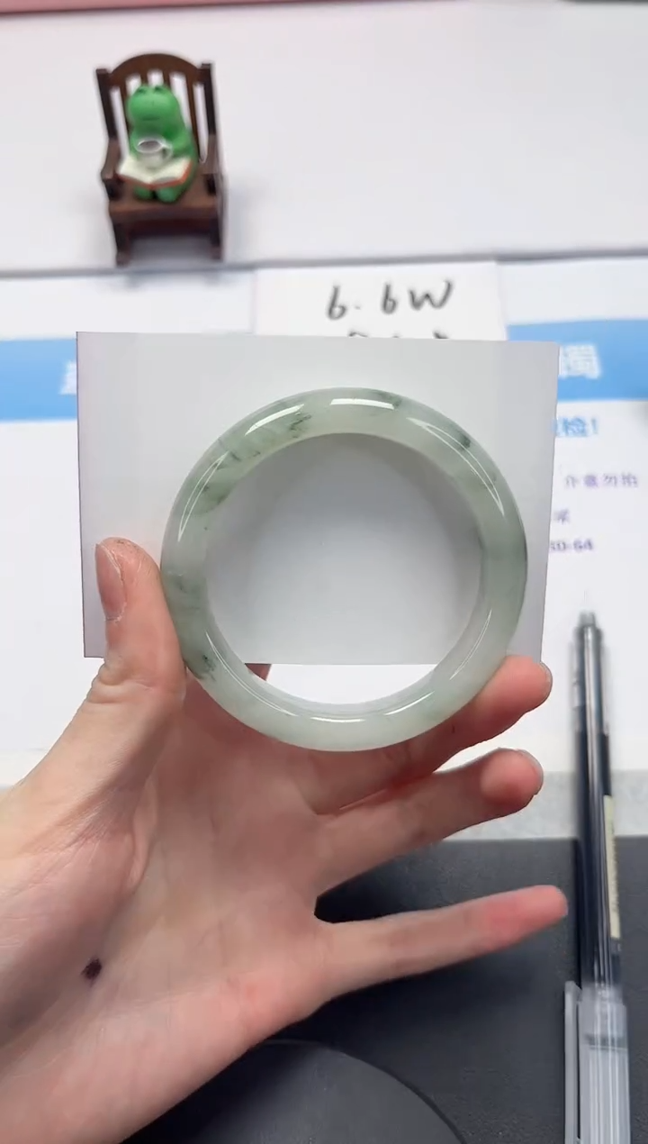 【闪购商品】石英质玉手镯未镶嵌V263-54