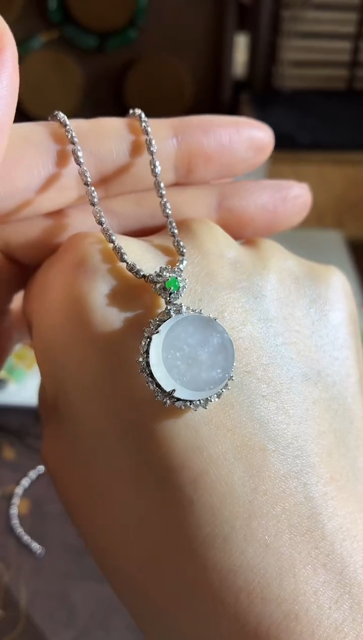 吊坠(不含链)18K金镶嵌翡翠吊坠