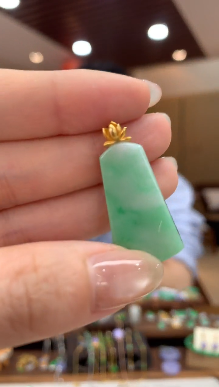 翡翠18K金镶嵌吊坠(不含链)无事牌