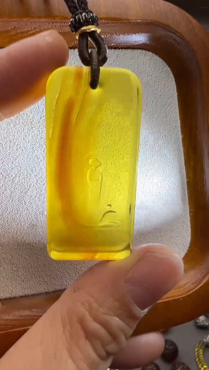 【闪购商品】琥珀颈饰未镶嵌无相佛吊坠