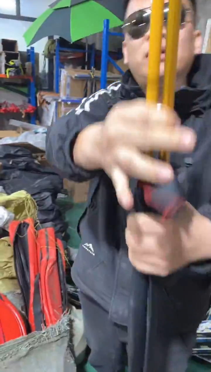 4.8米黄色颜色随机鲫鱼杆  