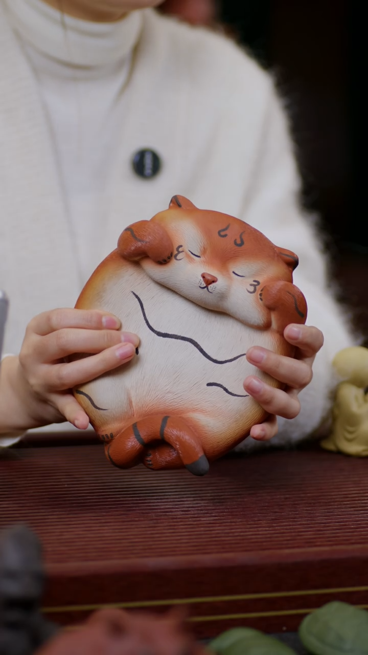 【闪购商品】紫砂茶宠萌虎壶承