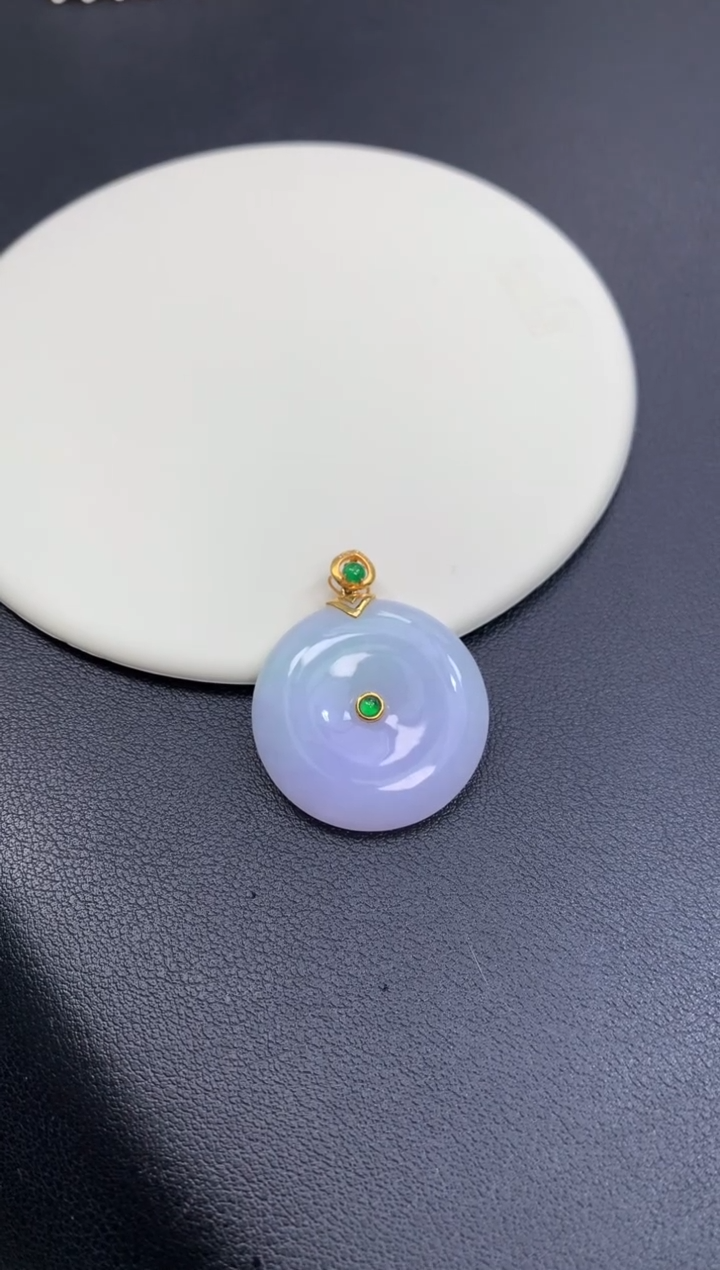 颈饰18K金镶嵌翡翠梦**雨48小时鉴赏期 退货不扣服务费