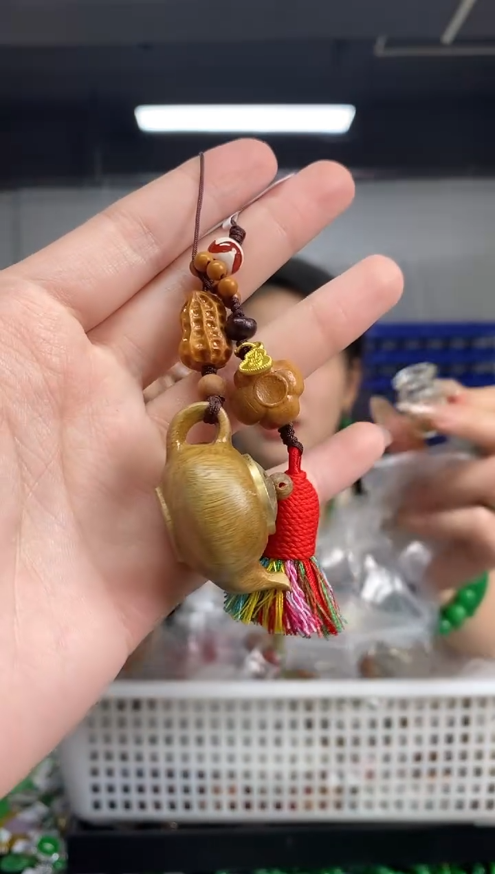 未镶嵌车挂玛瑙/玉髓闪购链接   多样性发其一颜色微差