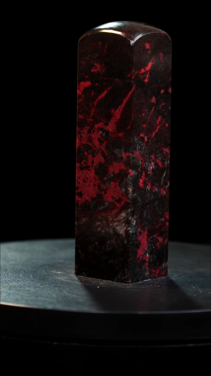 鸡血石水墨稀少品种