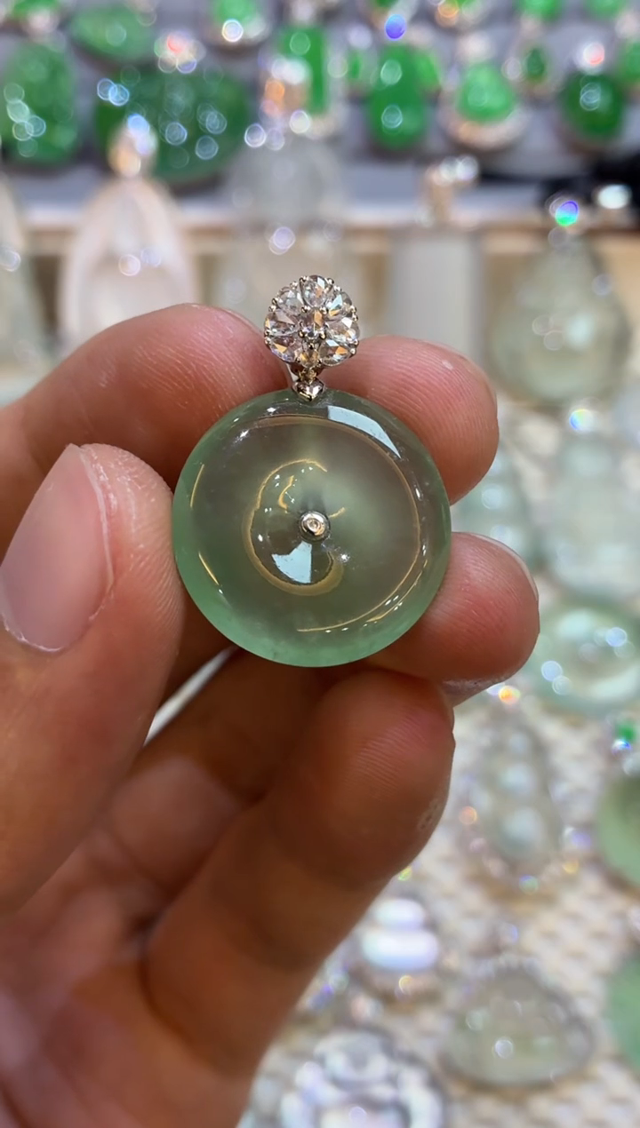 吊坠(不含链)18K金镶嵌翡翠平安扣