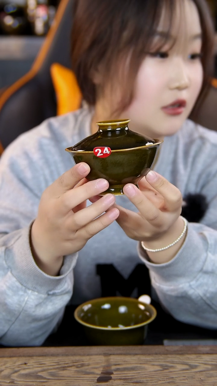 【闪购商品】两才盖碗原矿釉鳝黄色