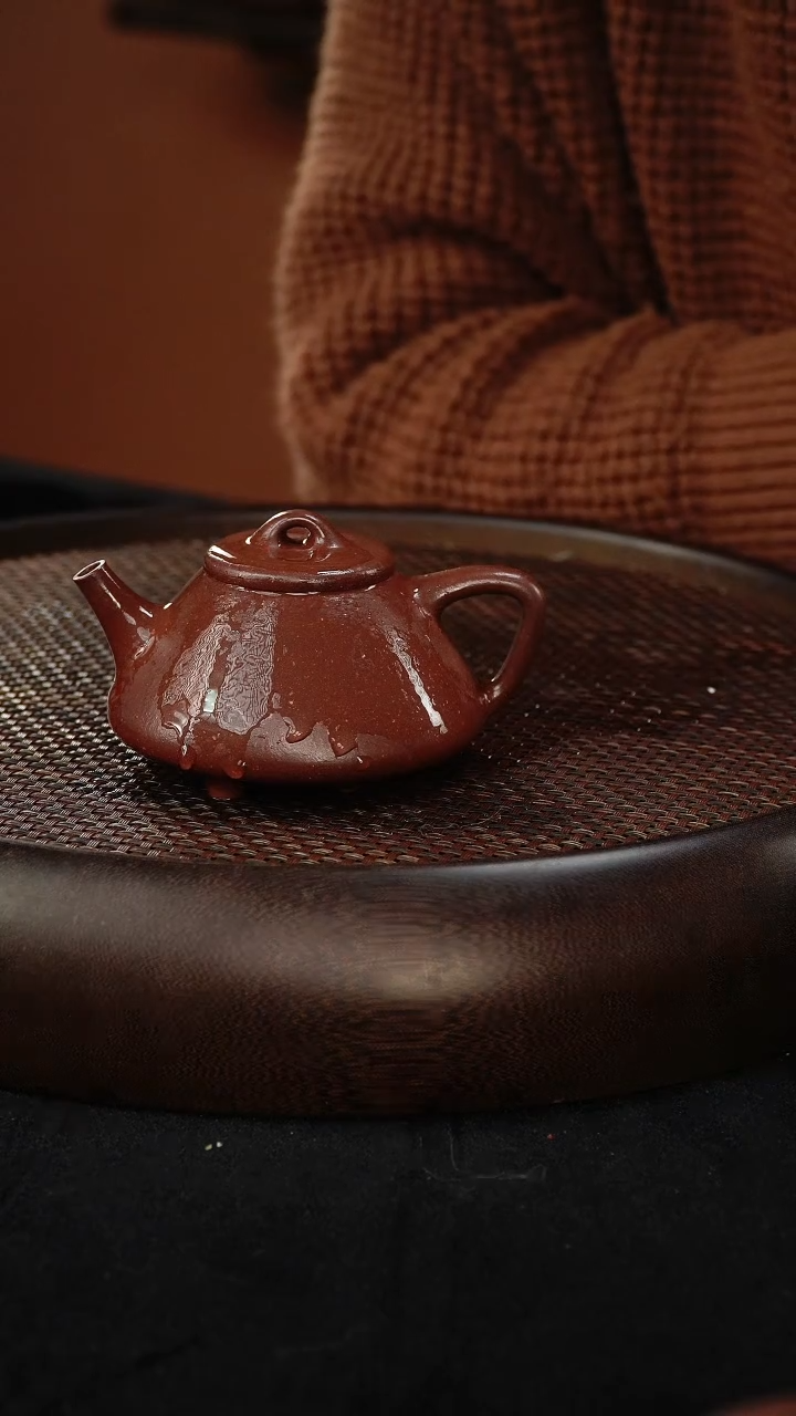 茶壶紫砂子冶石瓢  底槽清  200CC