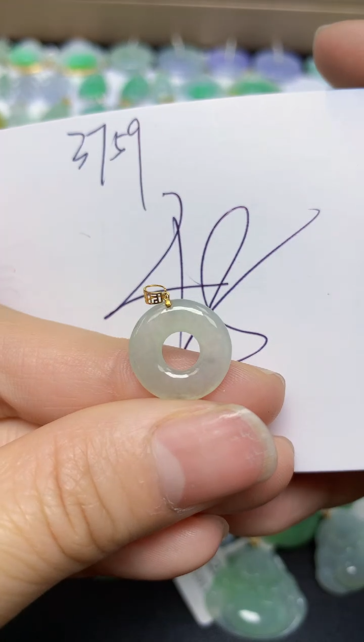 【闪购商品】翡翠挂件18K金镶嵌 天然翡翠A货