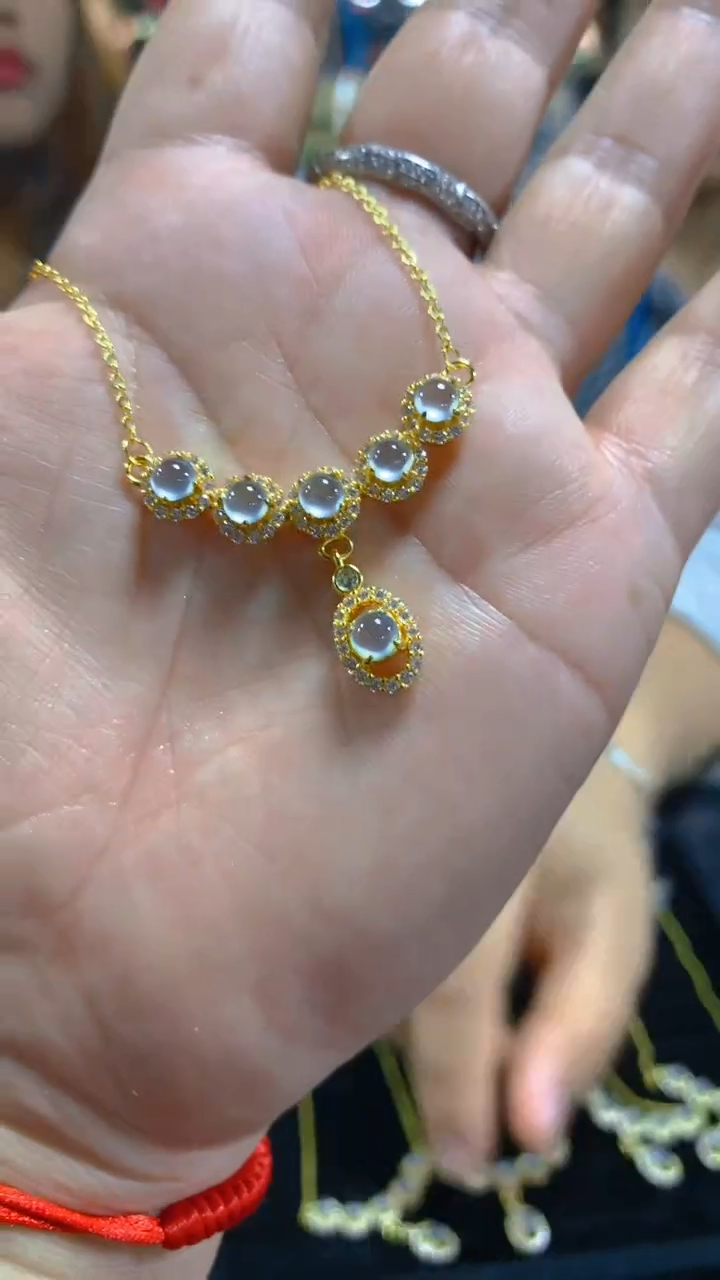 【闪购商品】翡翠吊坠(赠链)未镶嵌0917423353多样性发其一