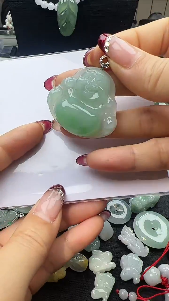 【闪购商品】翡翠颈饰18K金镶嵌佛公