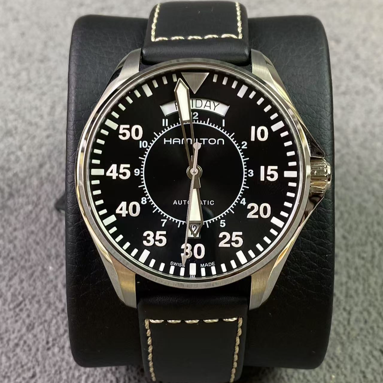 全新未使用 Hamilton/汉米尔顿 卡其航空/男表/参考7700/表径42mm