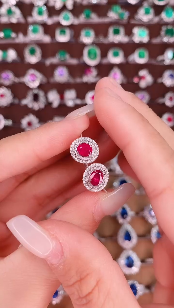 【闪购商品】红宝石18K金耳饰18K金镶嵌0.91克拉