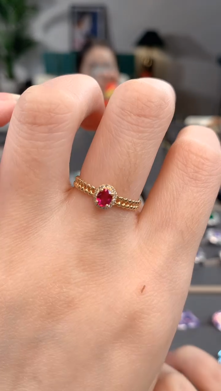 【闪购商品】红宝石戒指18K金镶嵌无烧