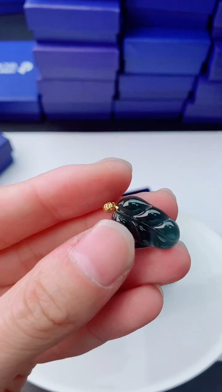 【闪购商品】翡翠颈饰18K金镶嵌          