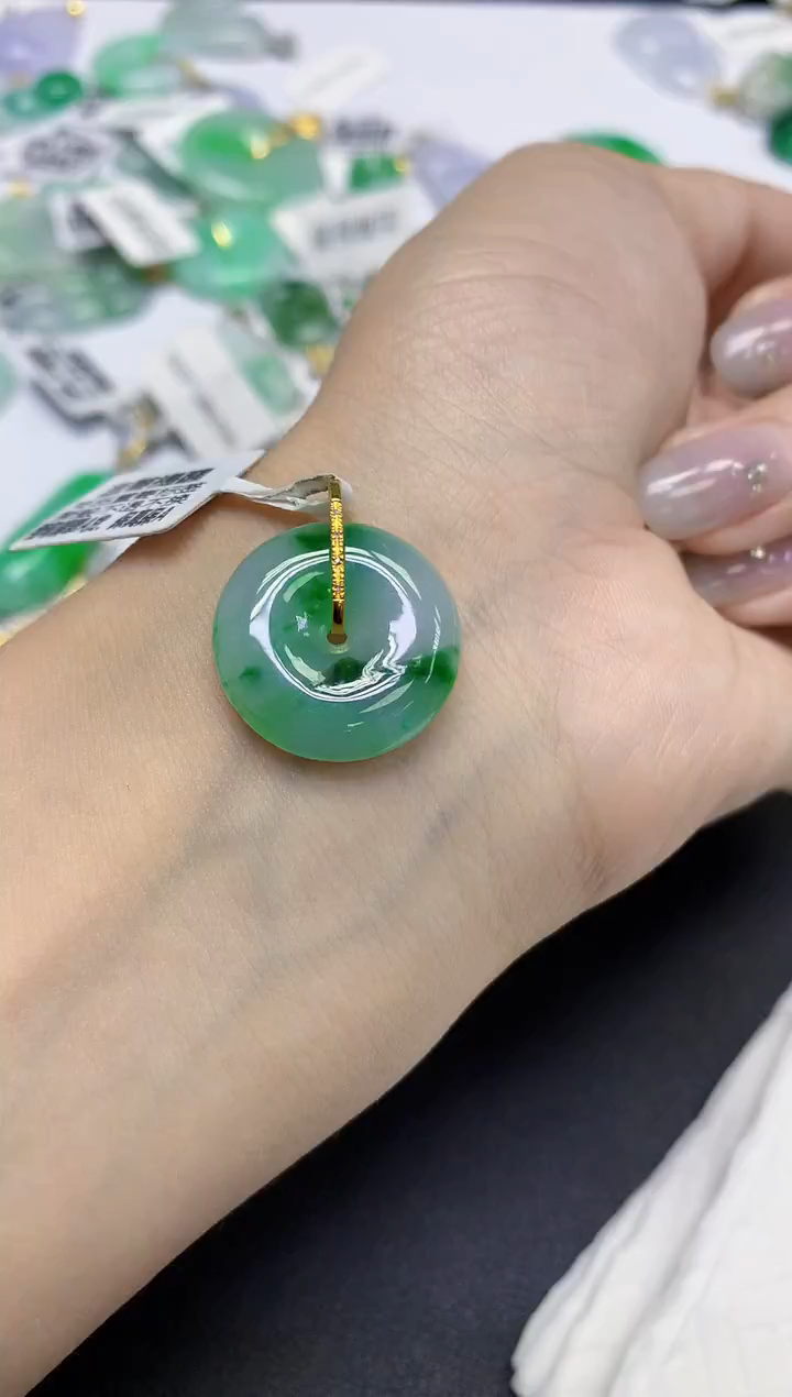 颈饰18K金镶嵌翡翠天然缅甸翡翠A货百元以上9元证书费自理