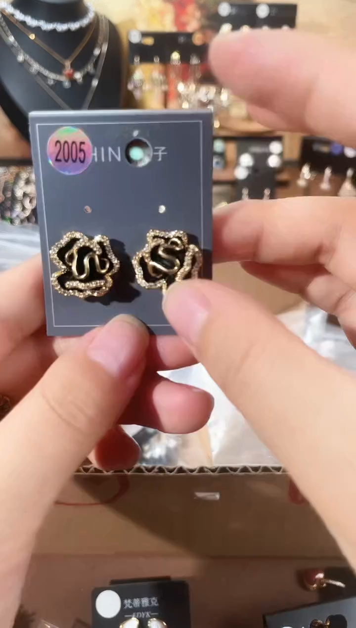 合金925银锆石萱2005