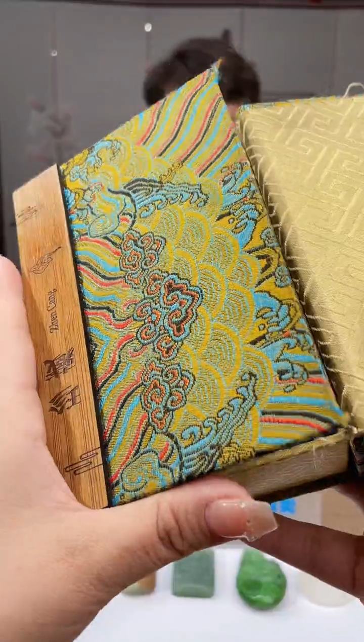 【闪购商品】定制和田玉多样性发货拍一发一 200