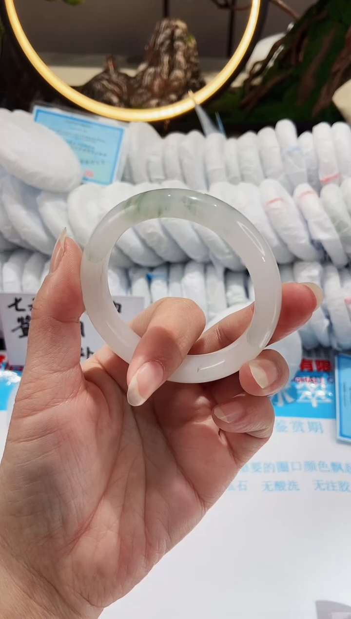 【闪购商品】石英质玉手镯未镶嵌24-52