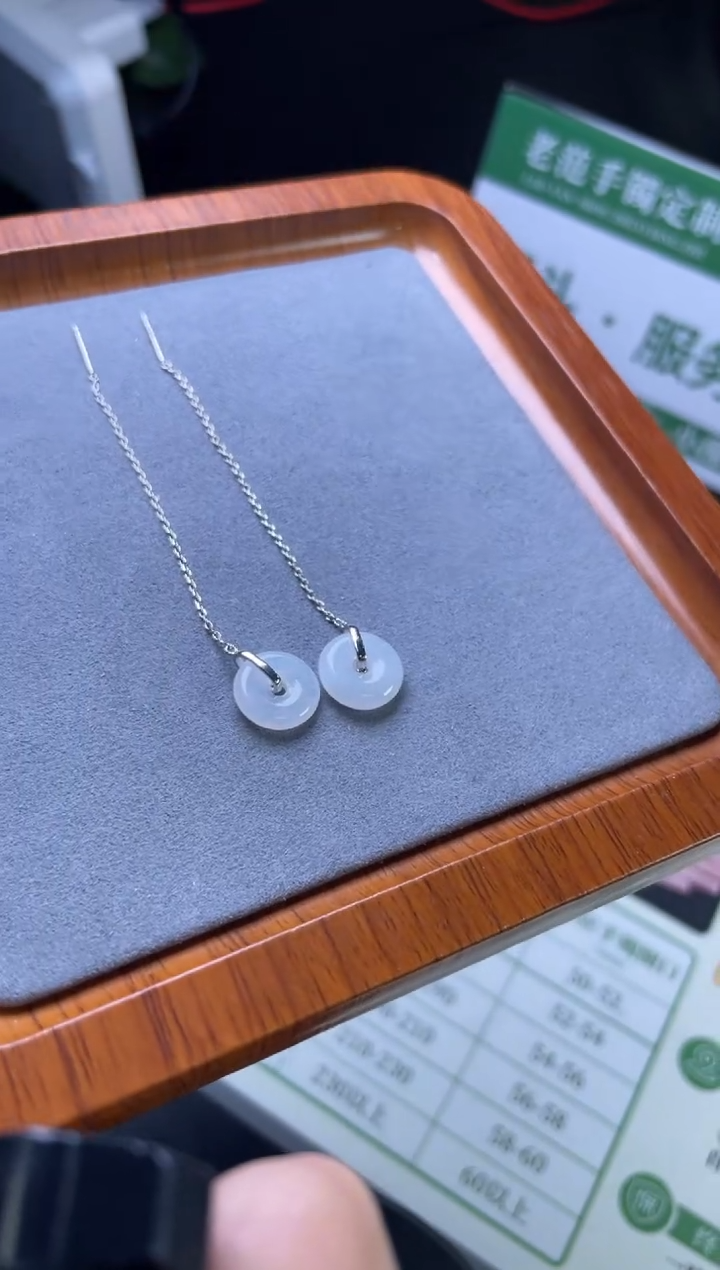 【闪购商品】翡翠耳饰银S925镶嵌W015-CZH446多样性发一