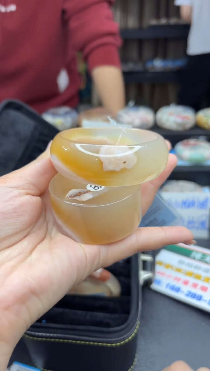 【闪购商品】石英质玉手镯未镶嵌67（56圈赠送镯心）