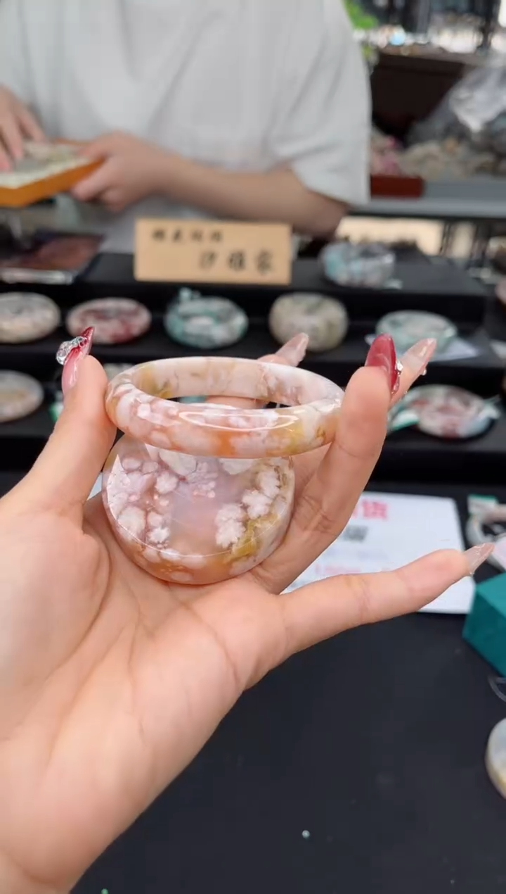 【闪购商品】石英质玉手镯未镶嵌54圈口（赠品镯心）3572118