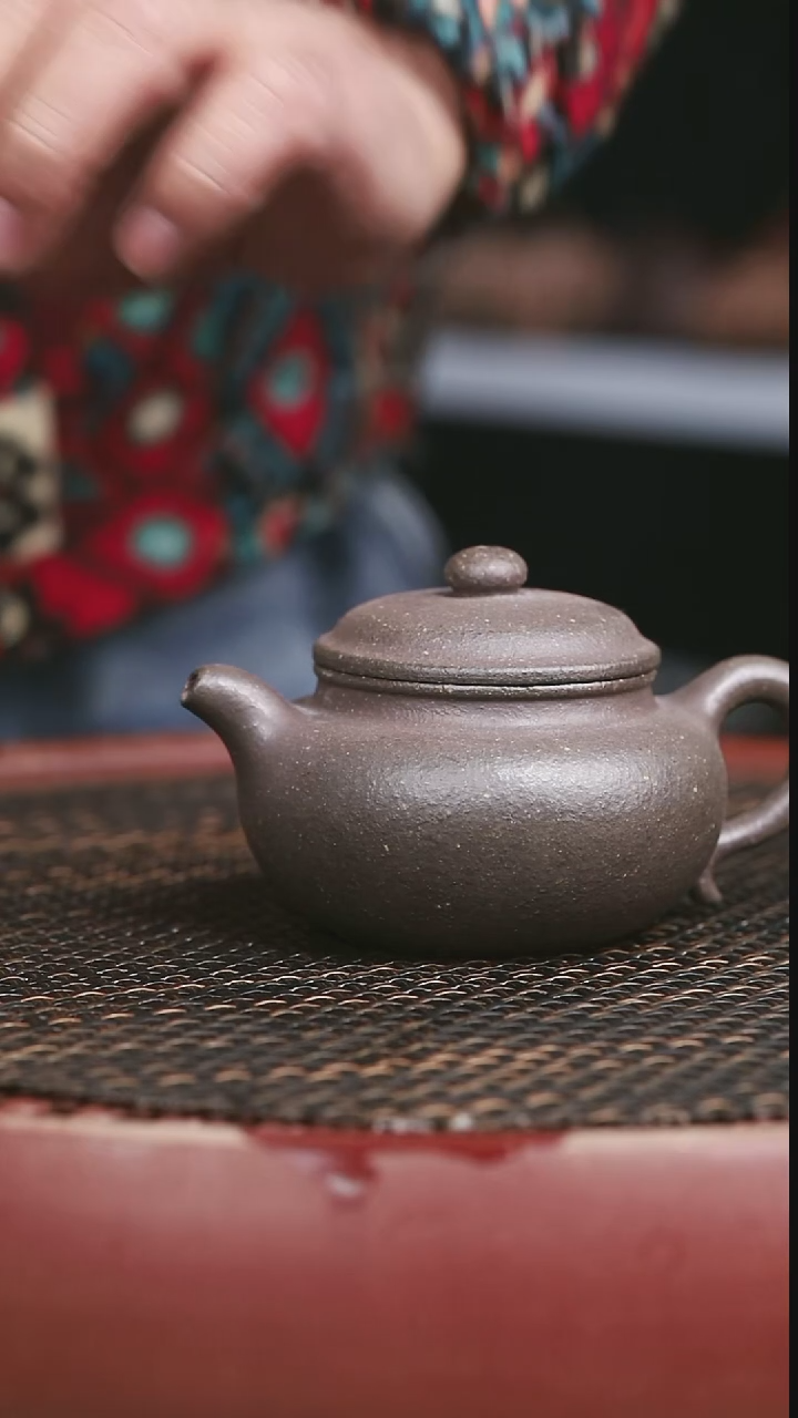 茶壶紫砂粗砂仿古150CC////