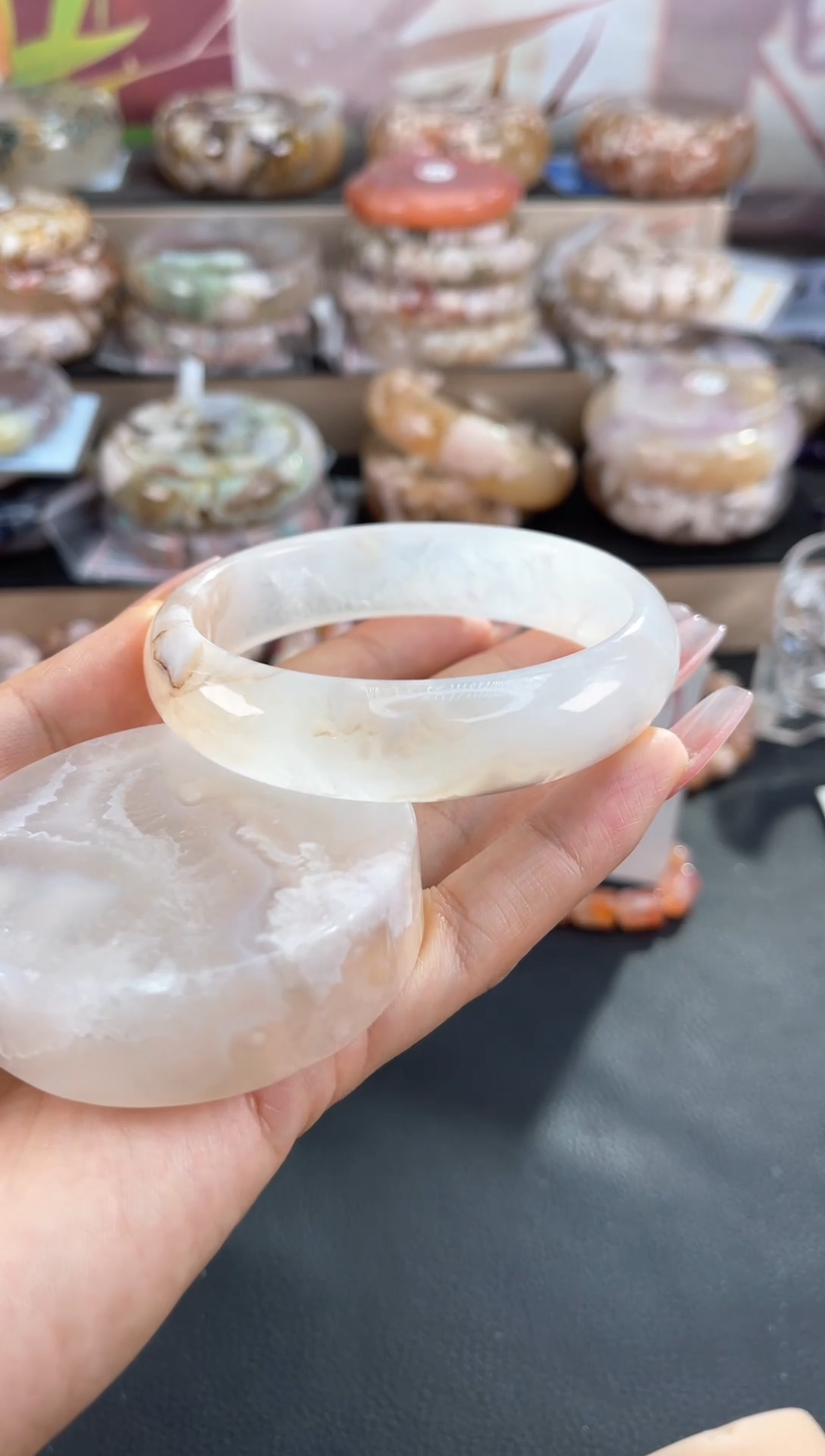 手镯玛瑙/玉髓未镶嵌60默认有天然特征（赠品镯心）