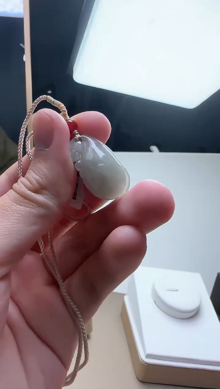 【闪购商品】翡翠吊坠(不含链)未镶嵌翡翠吊坠38