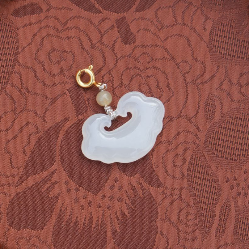 【懂木】藕粉和田玉祥云吊坠（多样性发货）