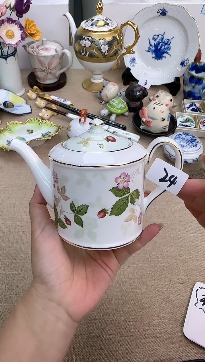 瓷片泡泡家的瓷器真好看