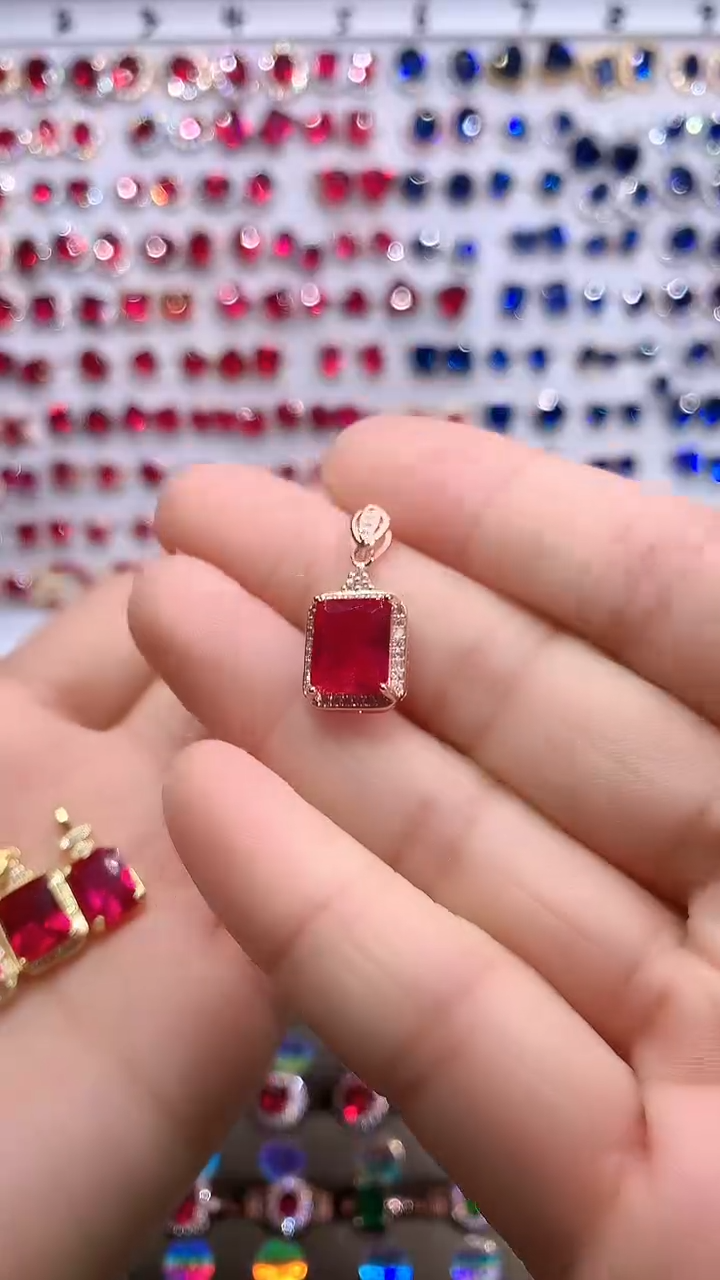 【闪购商品】红宝石吊坠(赠链)银S925镶嵌玫瑰金