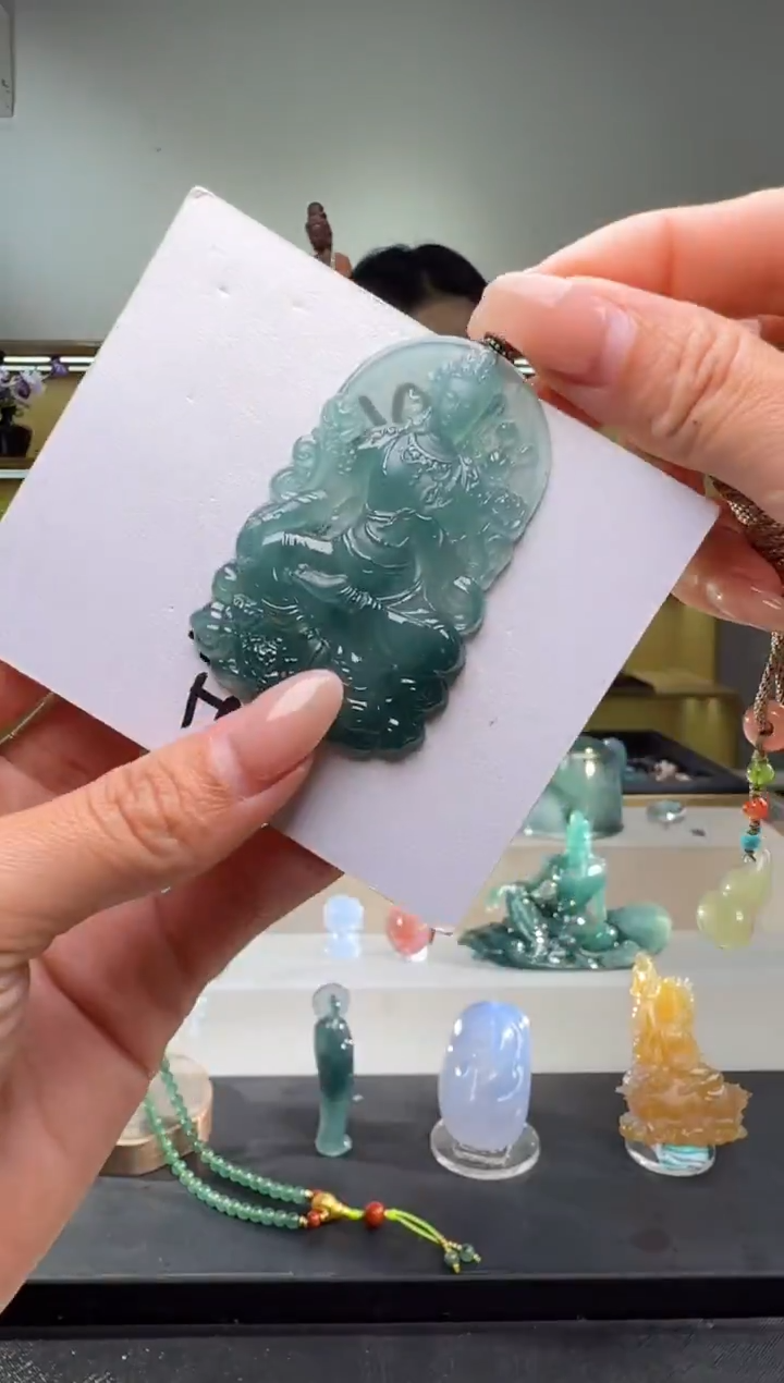 吊坠(不含链)未镶嵌翡翠观音