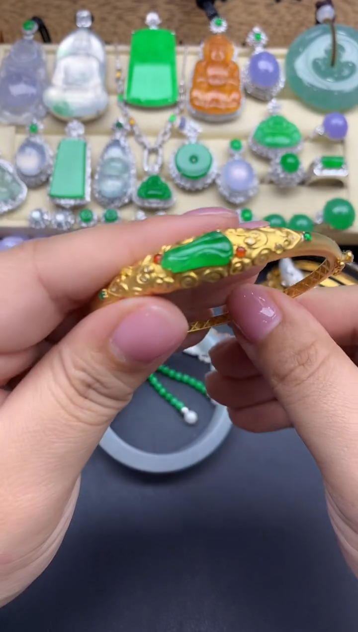 【闪购商品】翡翠手镯18K金镶嵌543-中国好珍宝