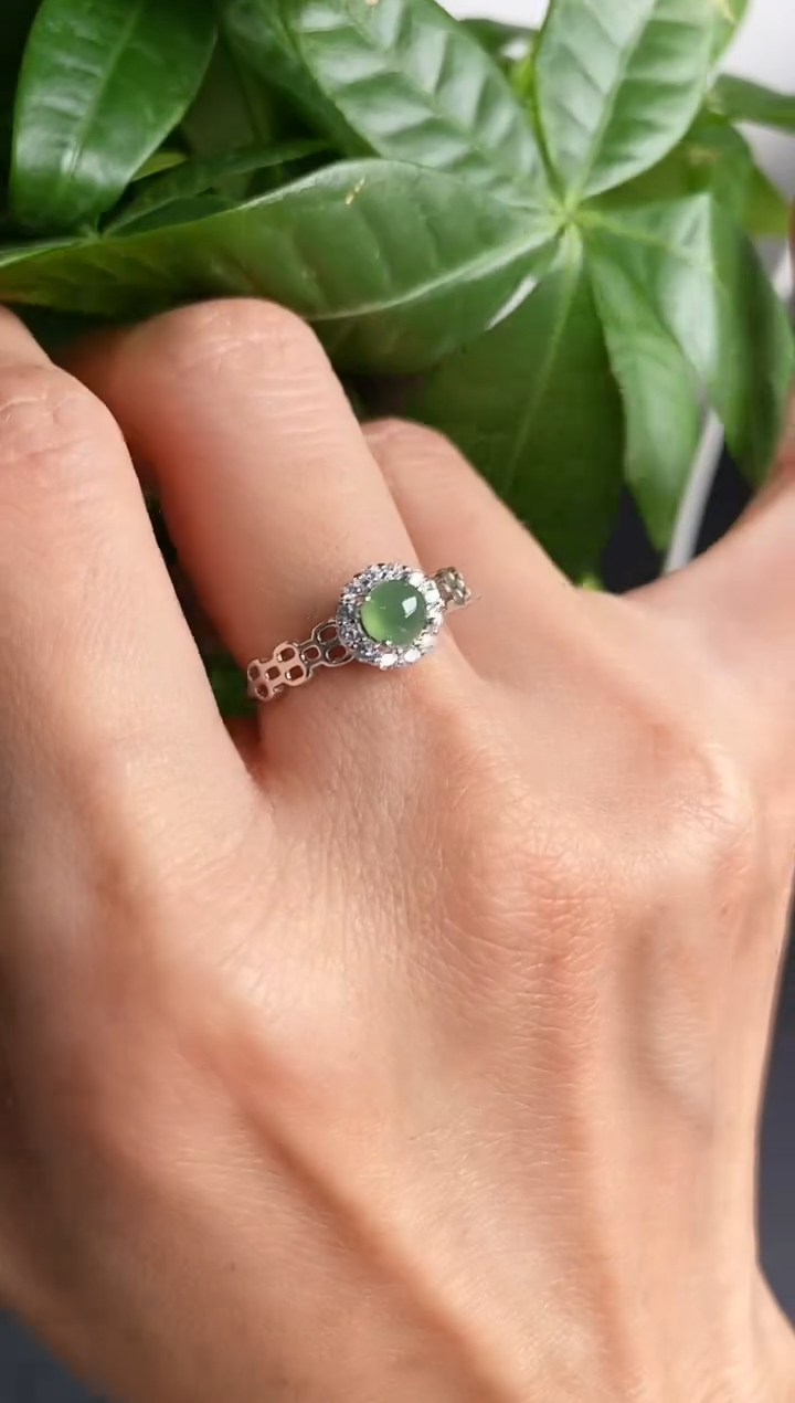 【闪购商品】翡翠戒指银S925镶嵌缅甸天然A货翡翠33   3-8