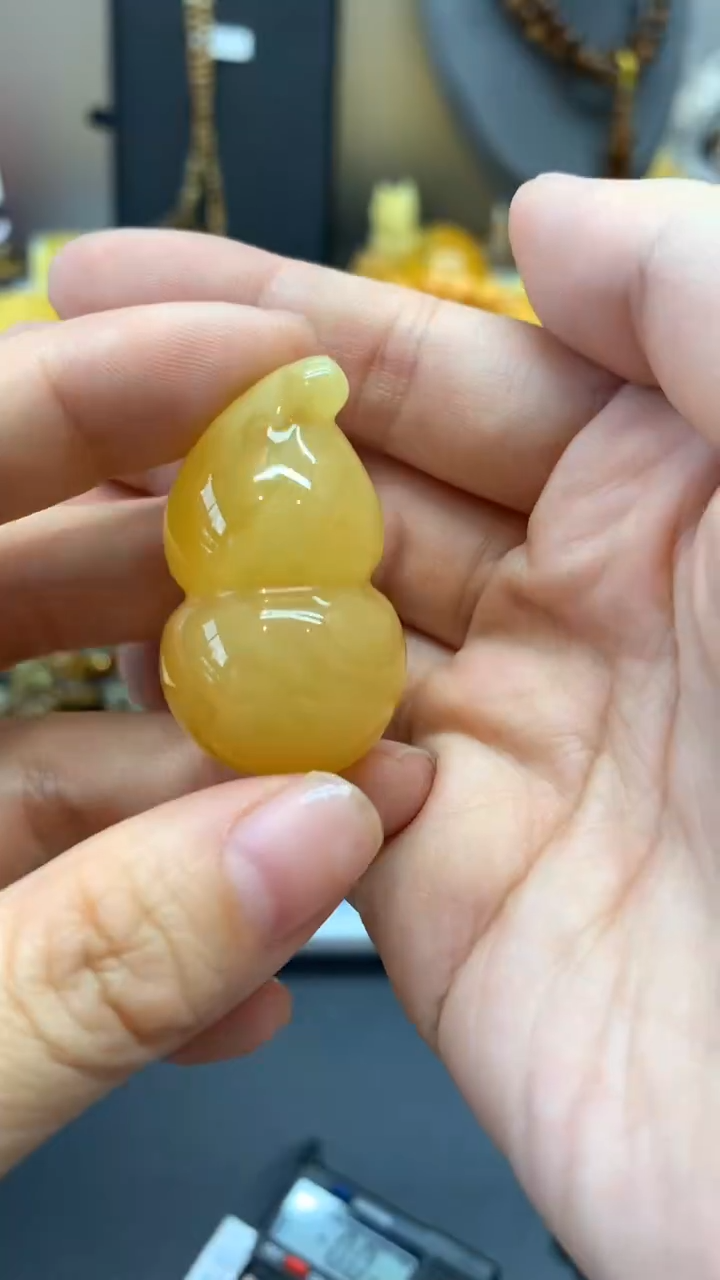 【闪购商品】未镶嵌琥珀珠宝奇石2277