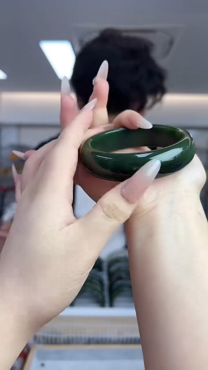 【闪购商品】和田玉红皮老料未镶嵌圈口60