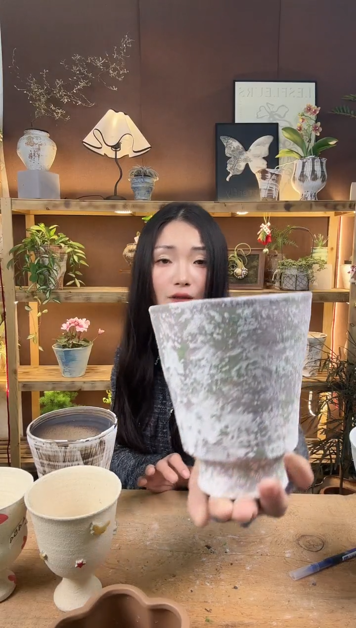 无花朵编号 331   景德镇手工手绘花盆 