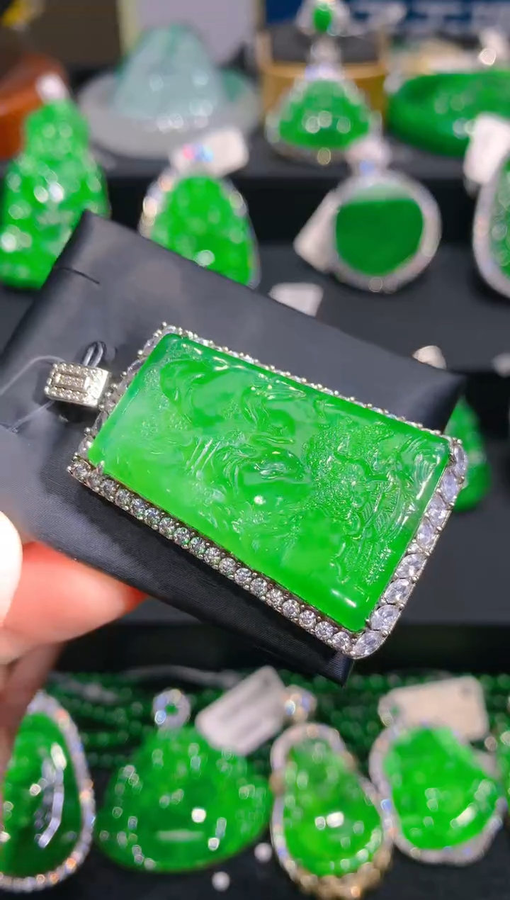 【闪购商品】翡翠颈饰银S925镶嵌53一季